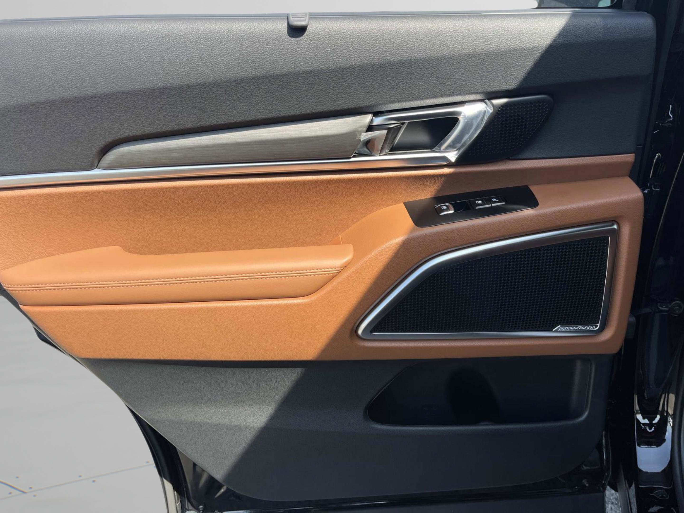 2025 Kia Telluride SX Prestige X-Line photo 18