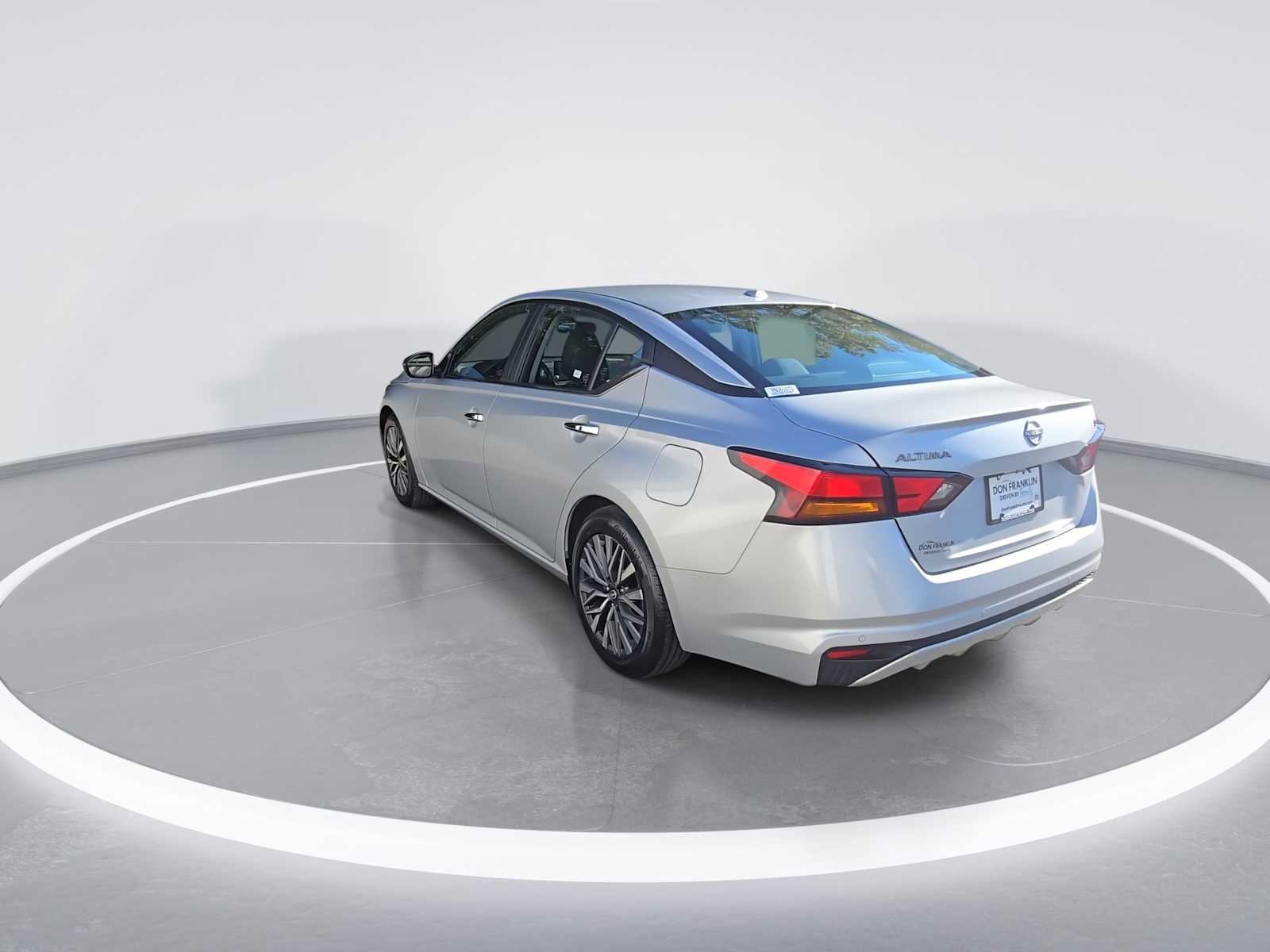 2024 Nissan Altima 2.5 SV photo 6