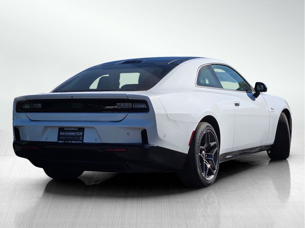 2024 Dodge Charger Daytona R/T photo 3