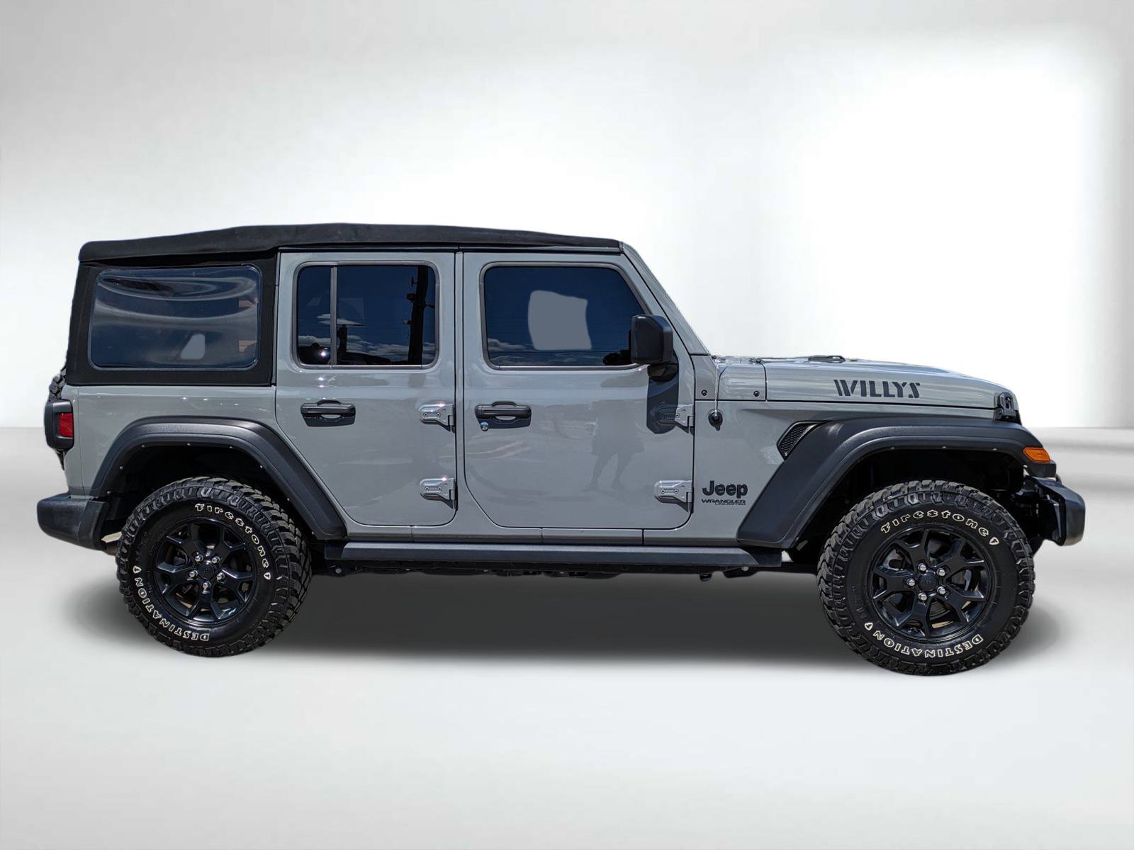 2021 Jeep Wrangler Unlimited Willys photo 2