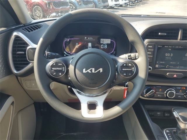 2025 Kia Soul LX S photo 10
