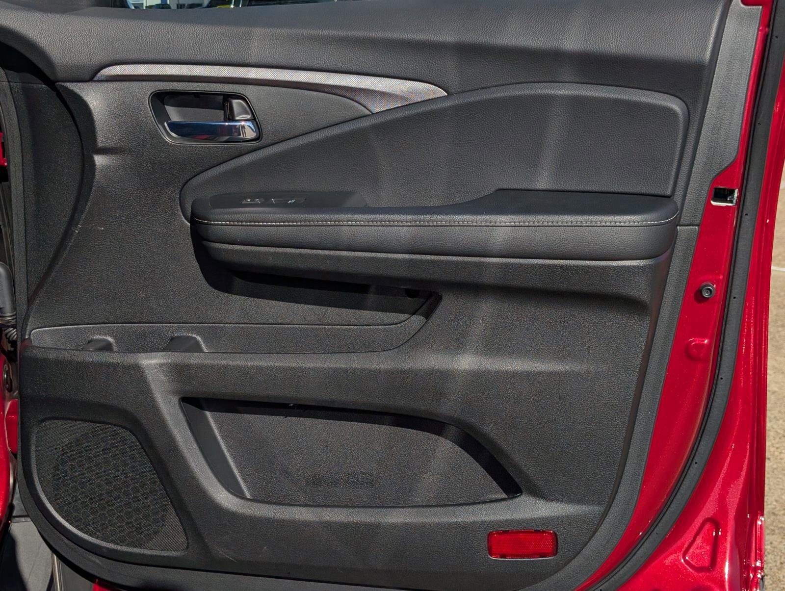 2023 Honda Ridgeline RTL photo 44