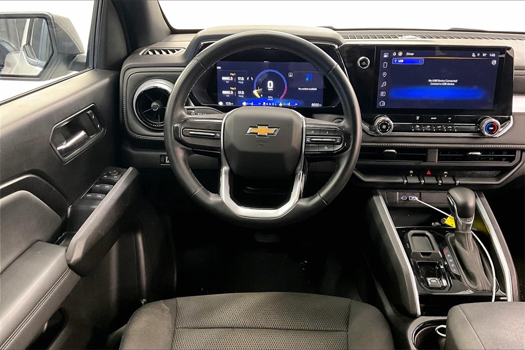 2024 Chevrolet Colorado LT photo 4