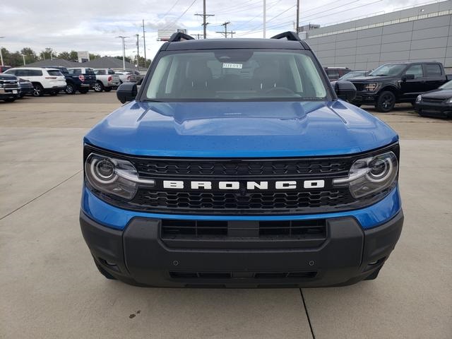 2025 Ford Bronco Sport Outer Banks photo 2