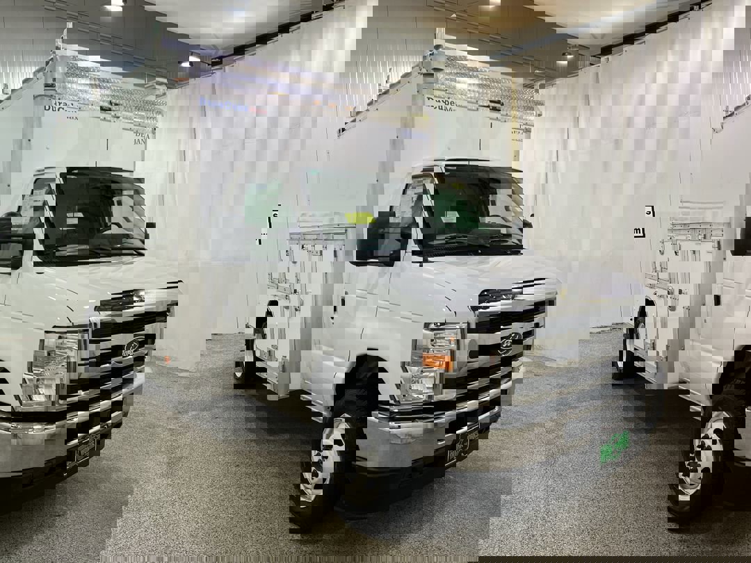 2026 Ford E-Series Cutaway Base's photo