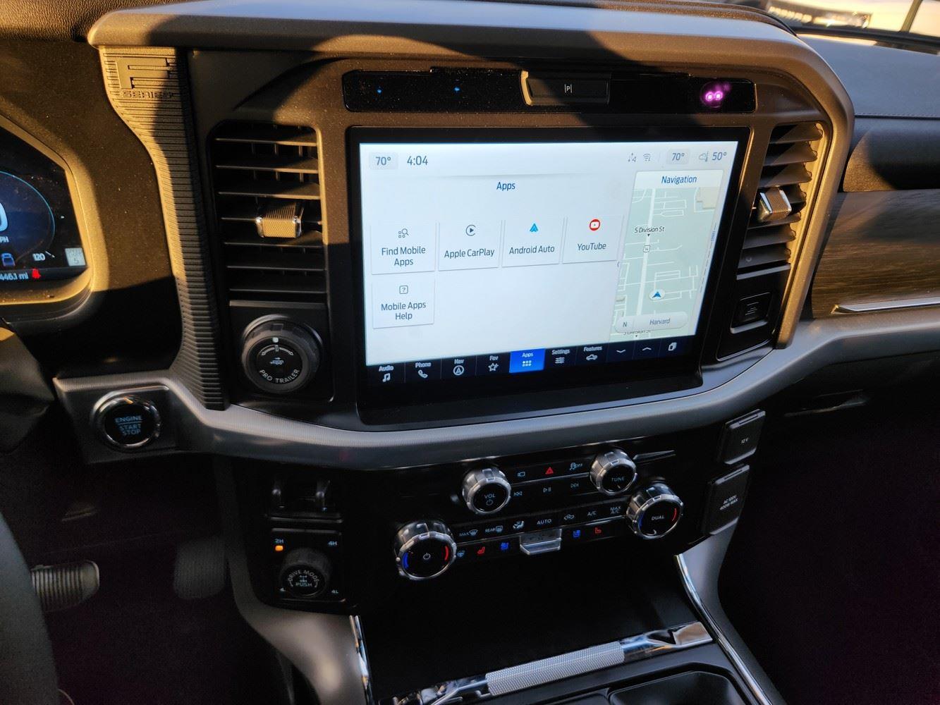 2025 Ford F-150 Lariat photo 4