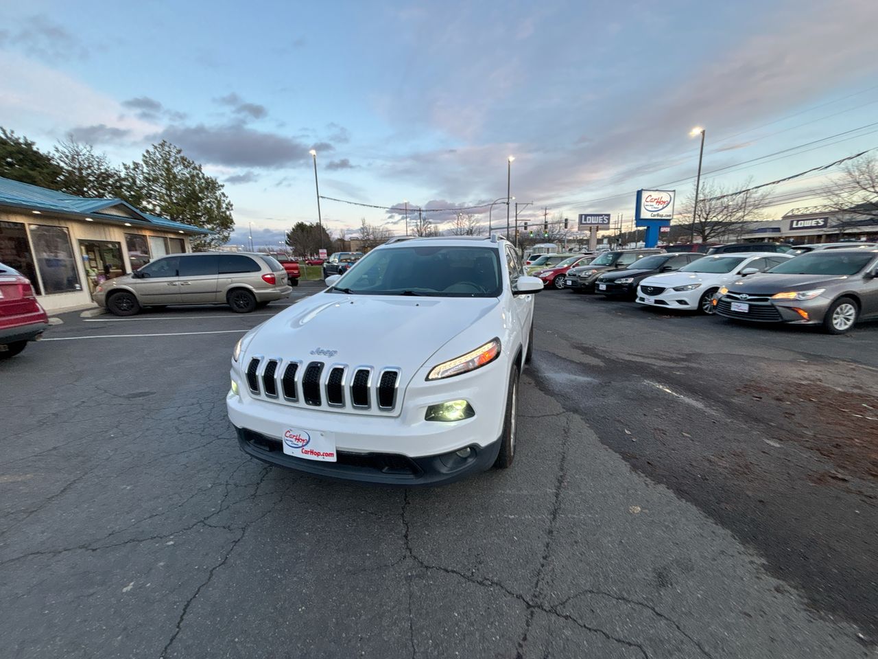 2016 Jeep Cherokee Latitude's photo
