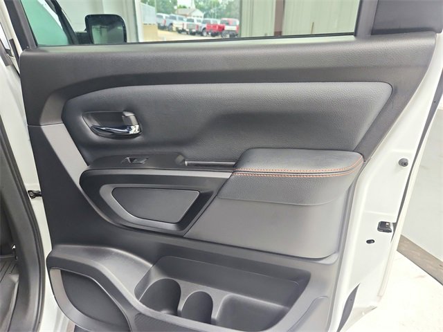 2024 Nissan Titan PRO-4X photo 33