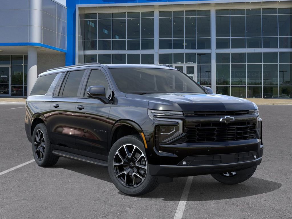 2025 Chevrolet Suburban RST photo 2