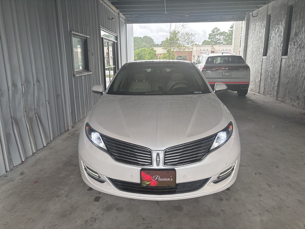2016 Lincoln MKZ Base photo 4