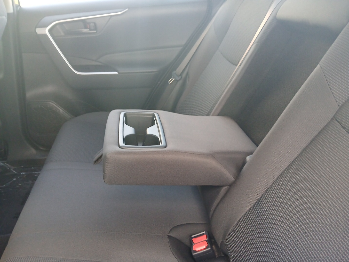 2024 Toyota RAV4 LE photo 23