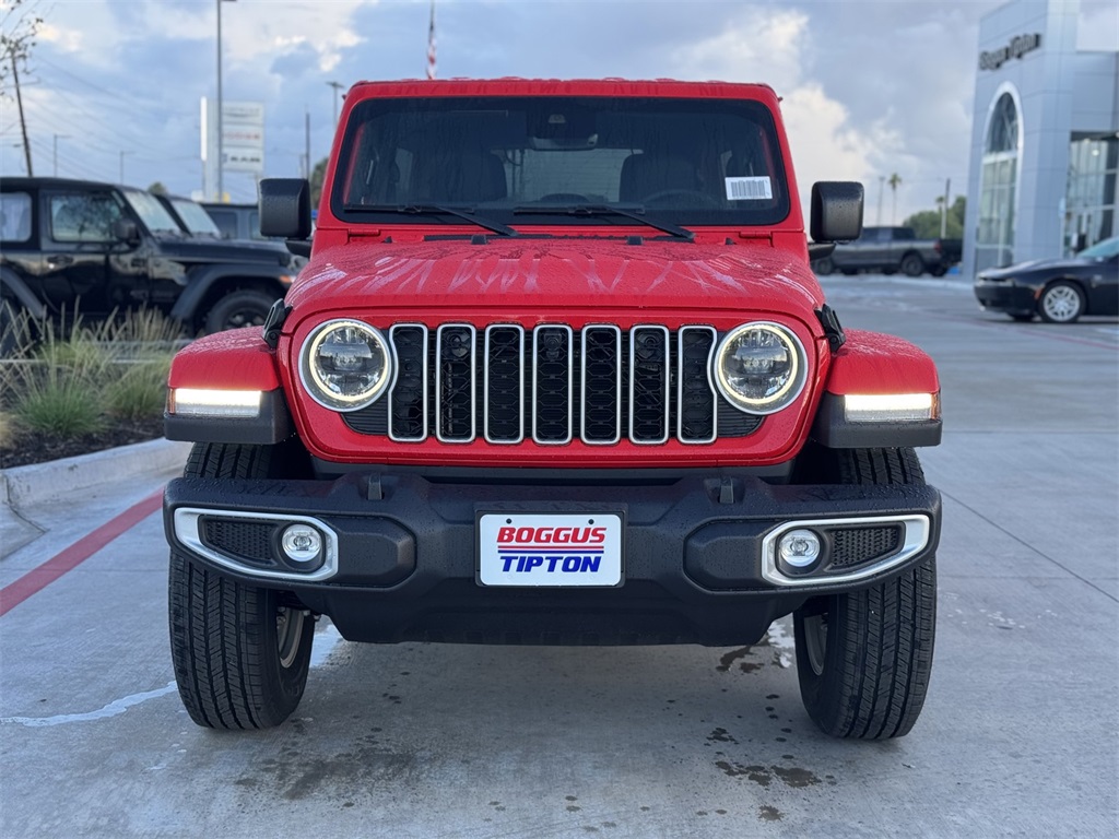 2025 Jeep Wrangler Sahara photo 8