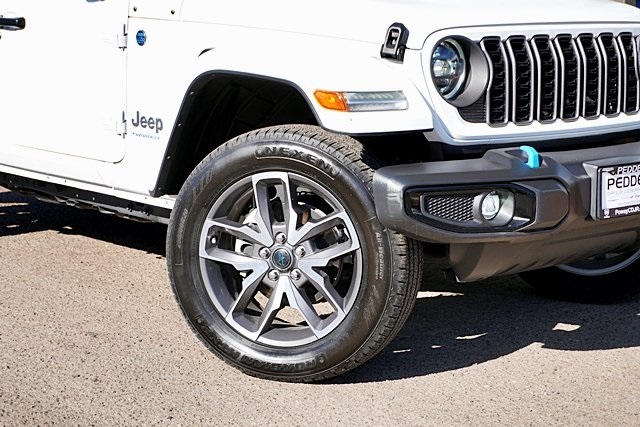 Certified Used 2024 White Jeep Sport S 4xe image 3