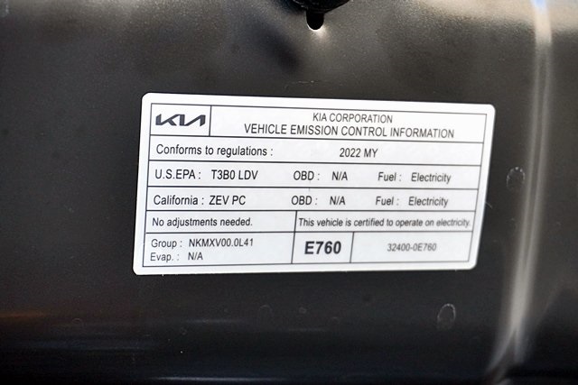 Used 2022 Gray Kia EX Premium image 36