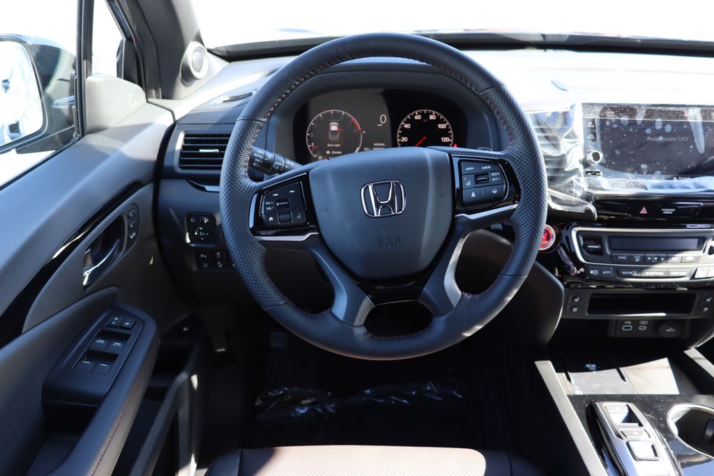 2025 Honda Ridgeline Black Edition photo 17