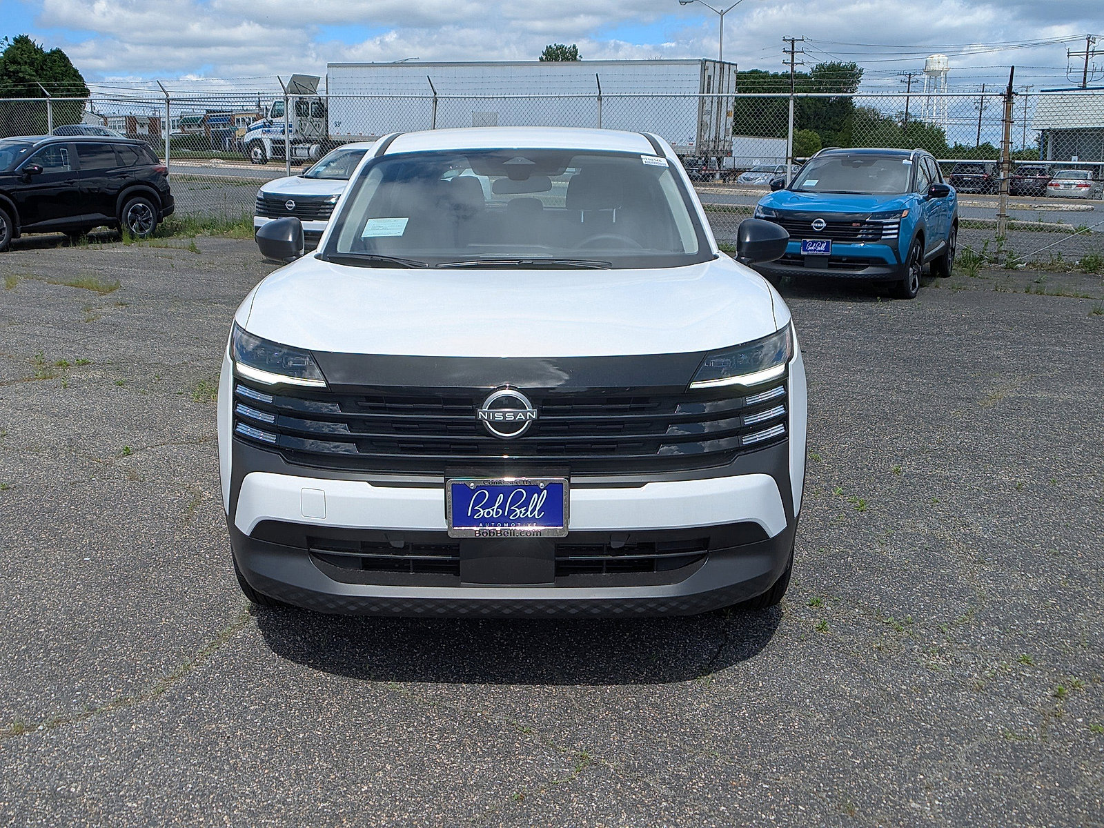 2025 Nissan Kicks S photo 17