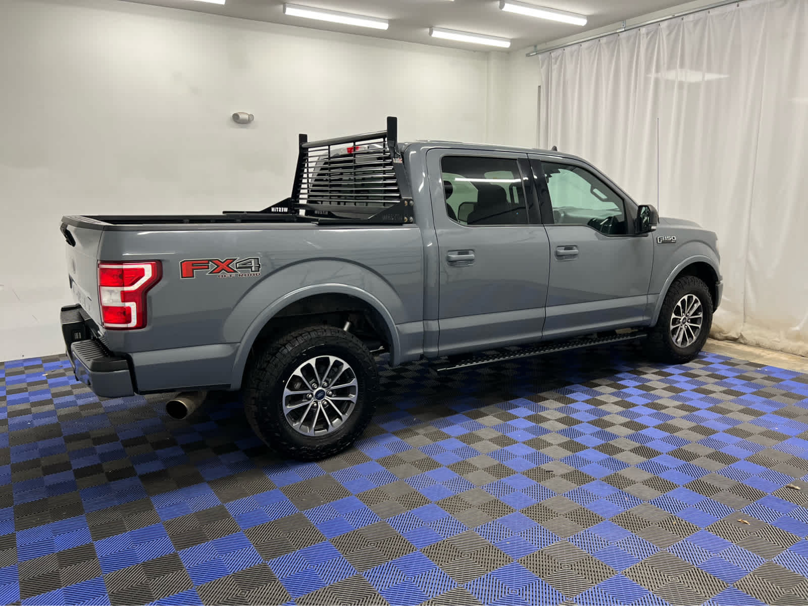 2020 Ford F-150 XLT photo 10