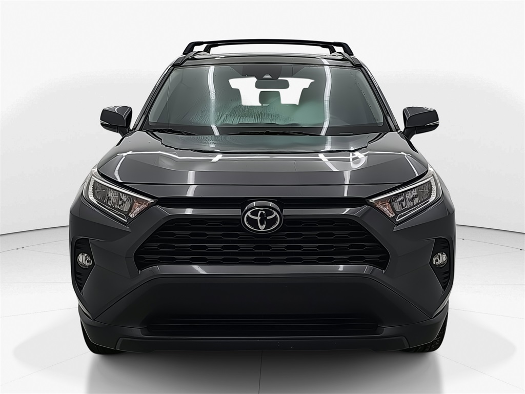 2020 Toyota RAV4 XLE Premium photo 2