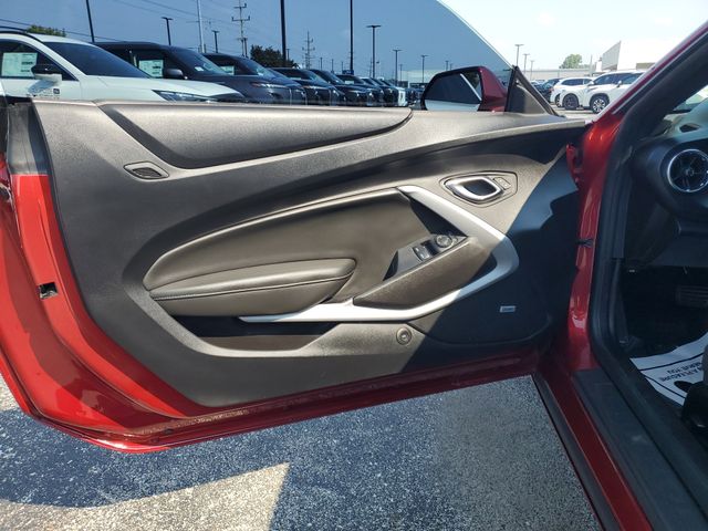 2021 Chevrolet Camaro 1LT photo 17