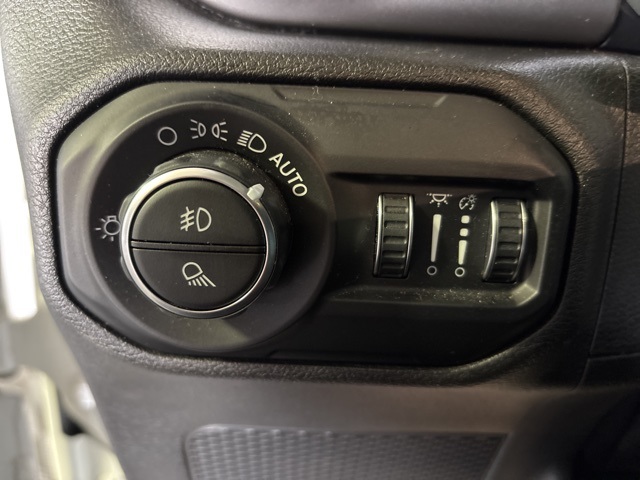 2020 Jeep Gladiator Sport S photo 12