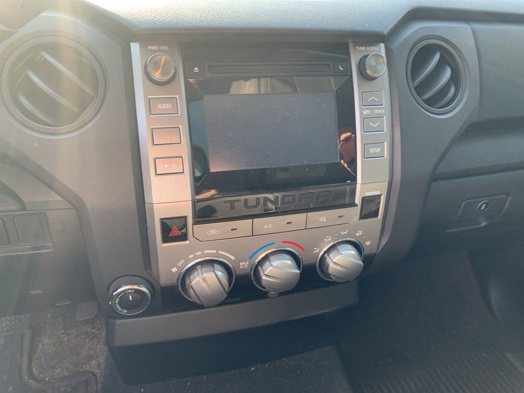 2014 Toyota Tundra SR Double Cab photo 8