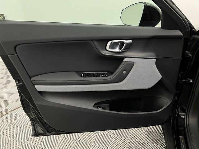 2022 Polestar PS2 e-AWD photo 32