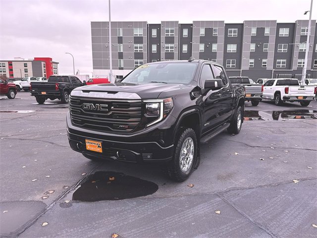 2022 GMC Sierra 1500 AT4's photo