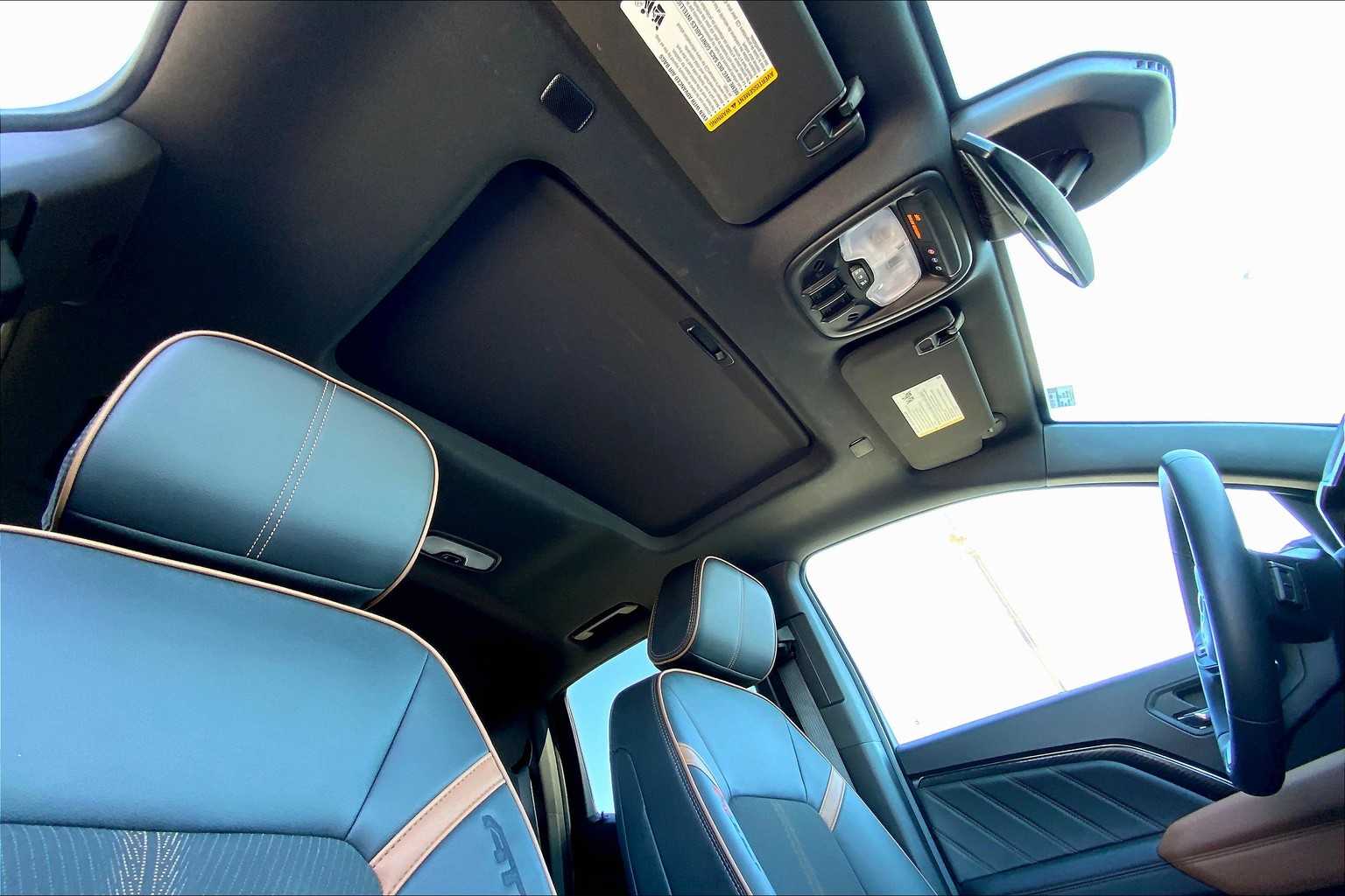 2024 Gmc Canyon AT4 photo 13