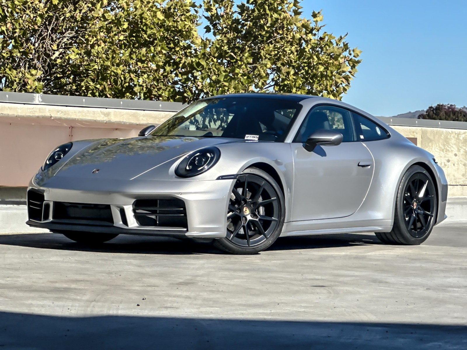 2026 Porsche 911 T photo 2