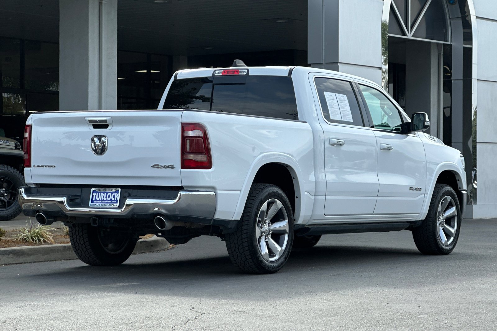 2022 Ram 1500 Limited photo 4