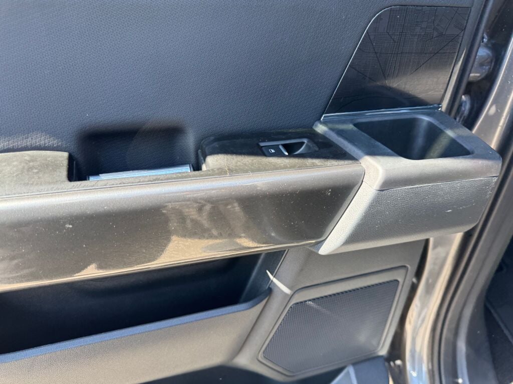 2022 Ford F-150 XLT photo 16