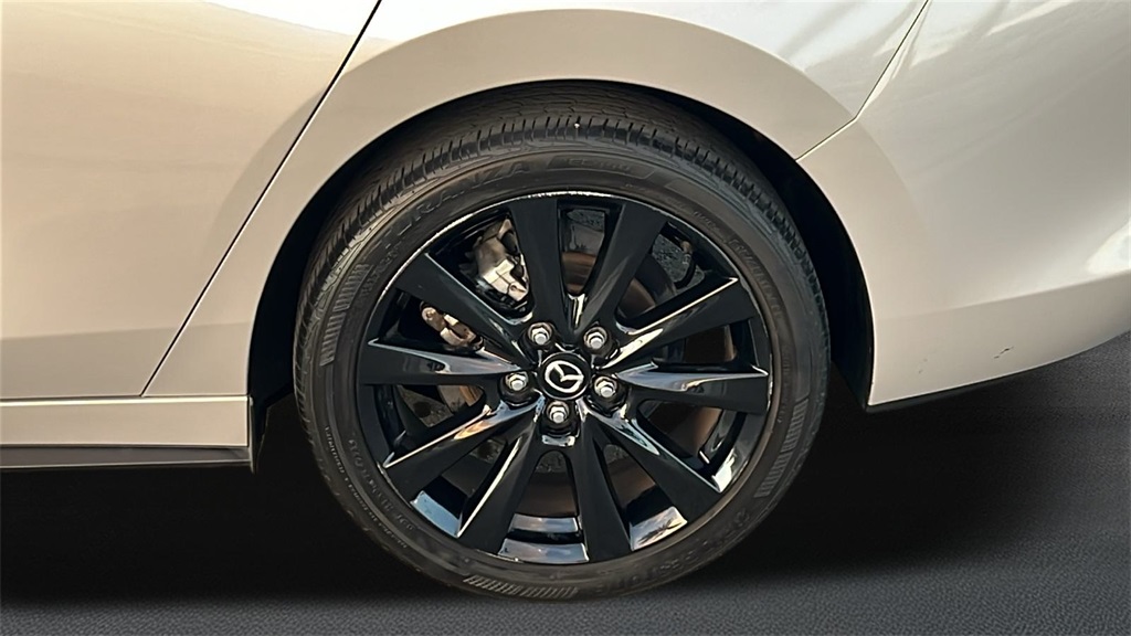 2022 Mazda Mazda3 Premium Plus photo 5
