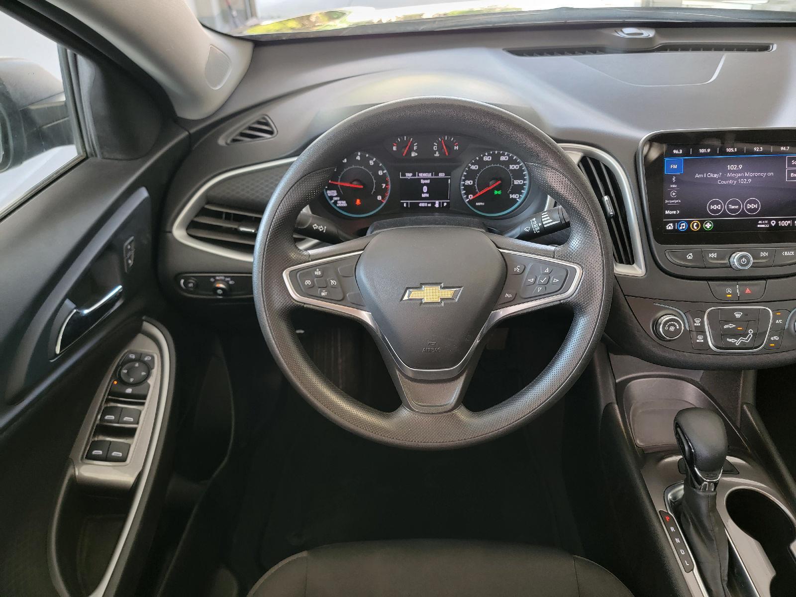 2022 Chevrolet Malibu LS photo 15