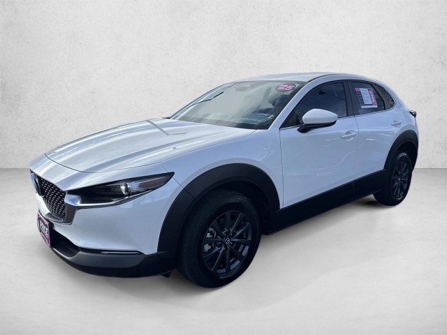 2025 Mazda CX-30 S's photo