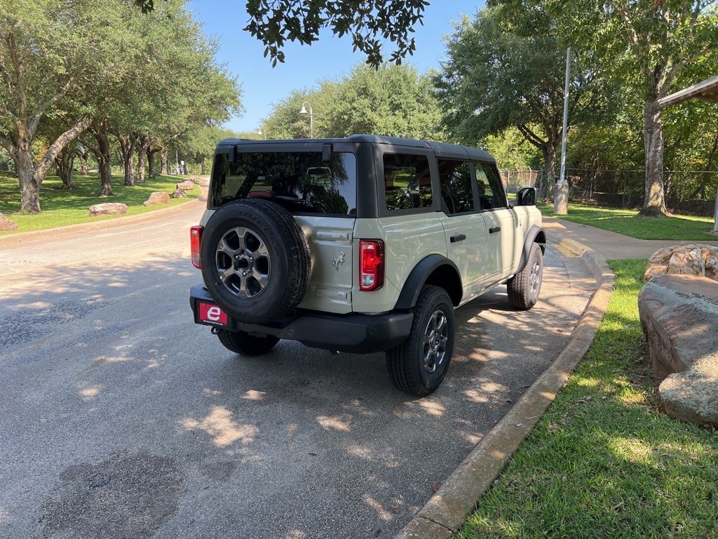 2025 Ford Bronco Big Bend photo 8