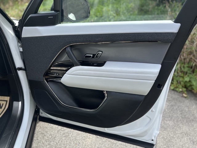 2023 Land Rover Range Rover Sport SE photo 19