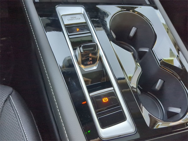 2026 Volkswagen Atlas SE Technology photo 25