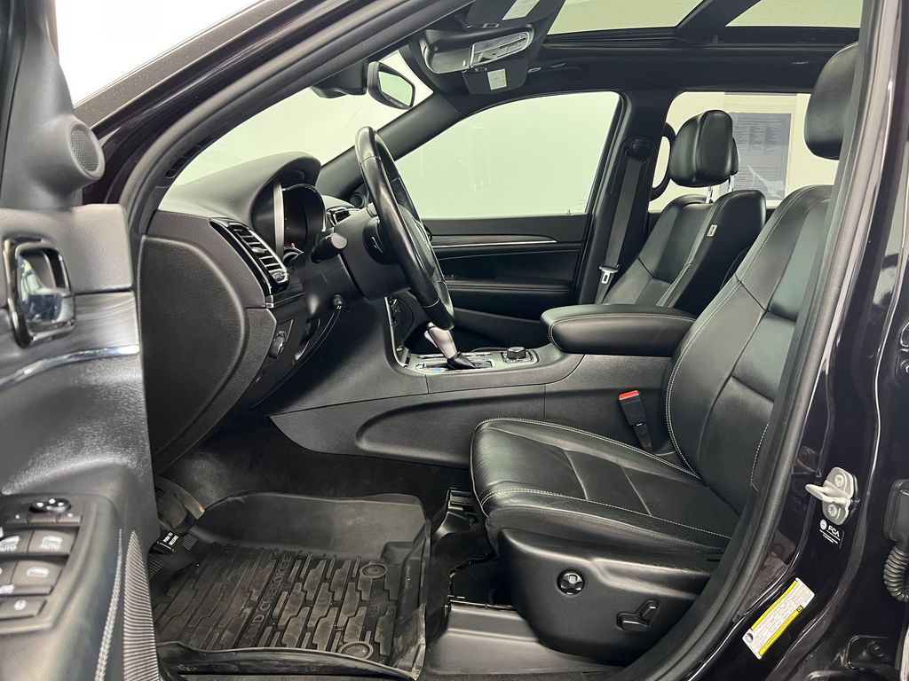 2021 Jeep Grand Cherokee Limited photo 4