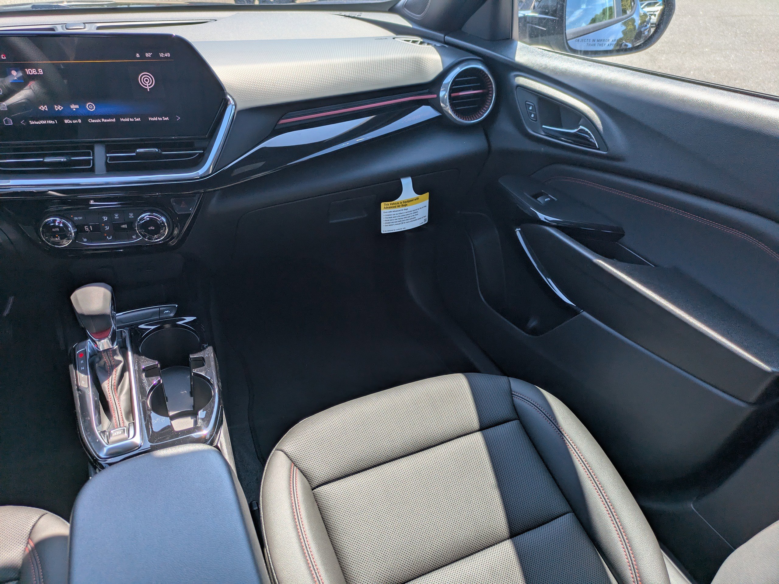 2025 Chevrolet Trax photo 16