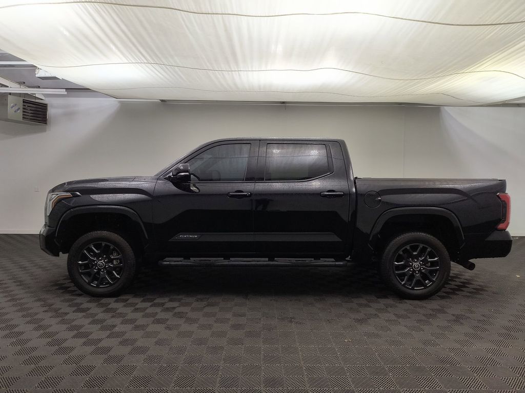 2022 Toyota Tundra Platinum photo 2
