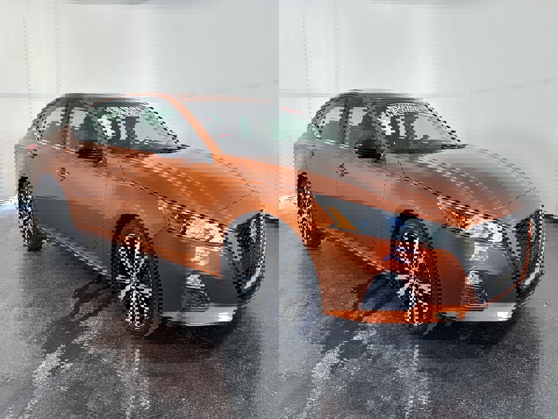 2020 Nissan Altima 2.5 SR photo 2