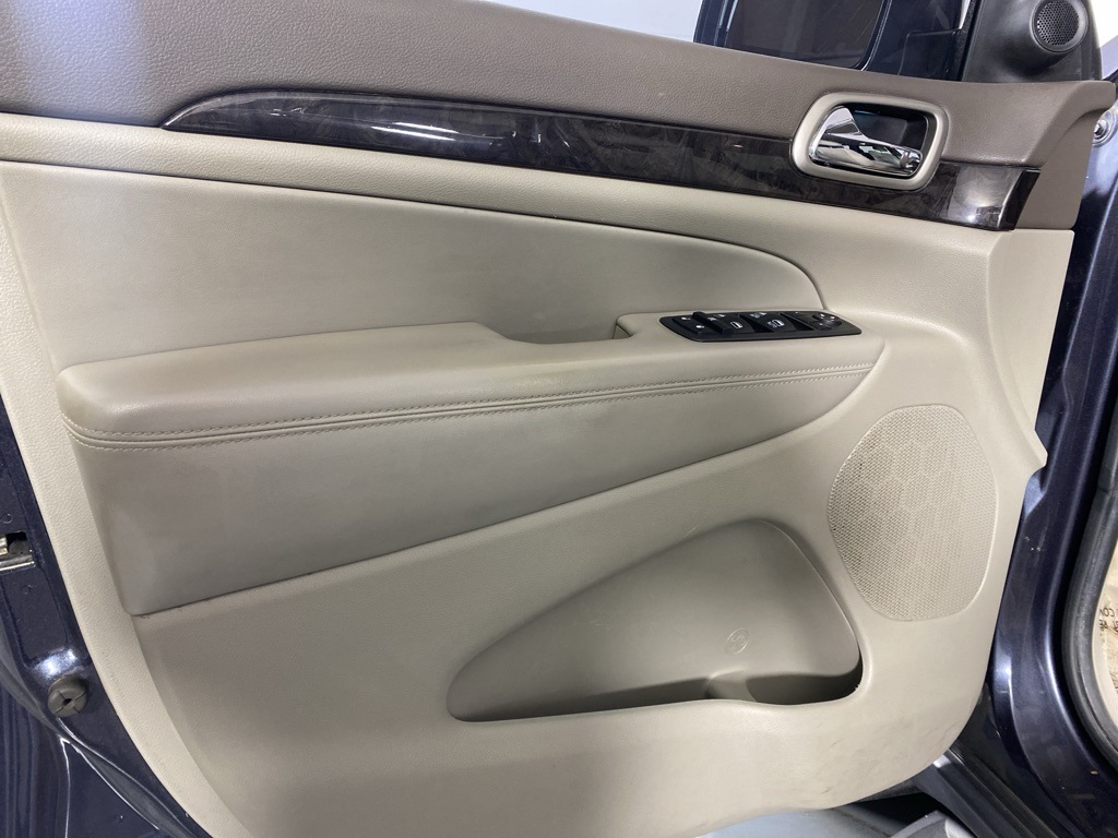 2012 Jeep Grand Cherokee Laredo photo 17