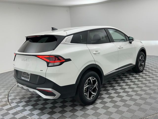 2024 Kia Sportage LX photo 4