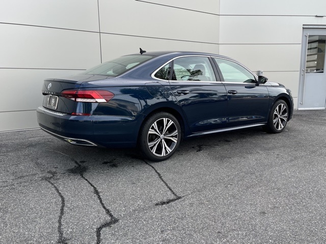 2022 Volkswagen Passat 2.0T SE photo 18