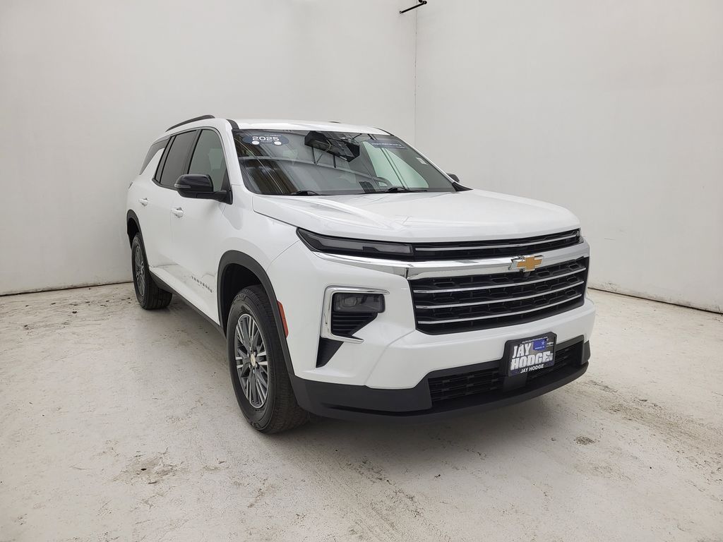 2025 Chevrolet Traverse photo 11