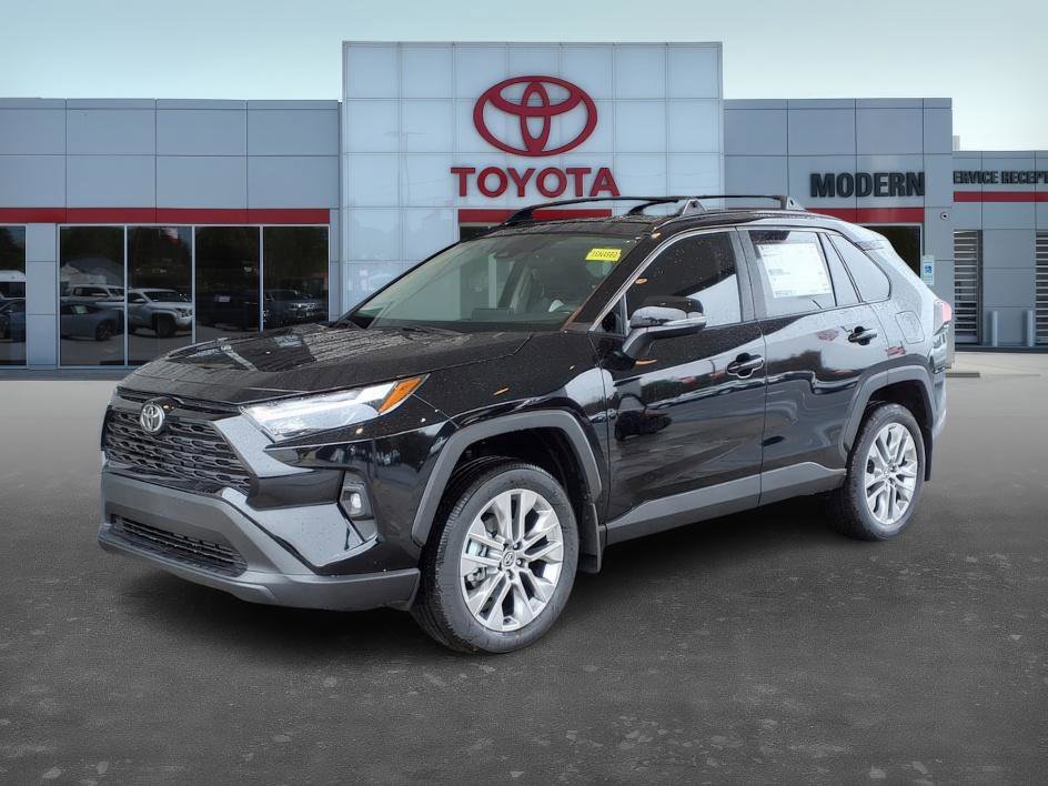 2025 Toyota RAV4 XLE Premium's photo