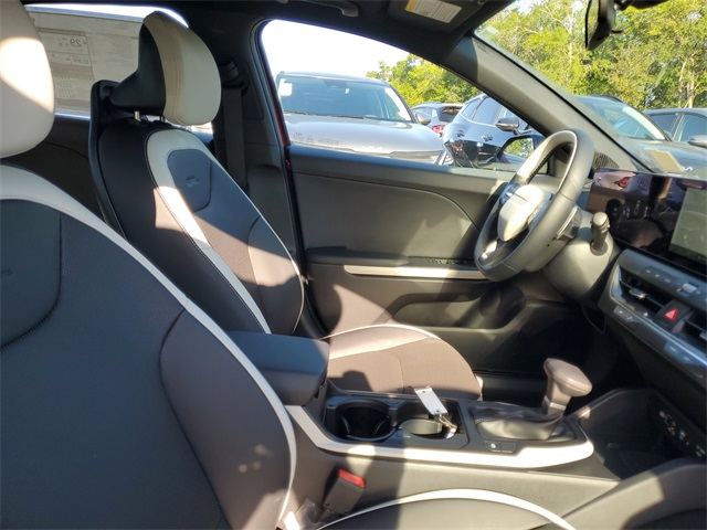 2025 Kia K4 GT-Line Turbo photo 29