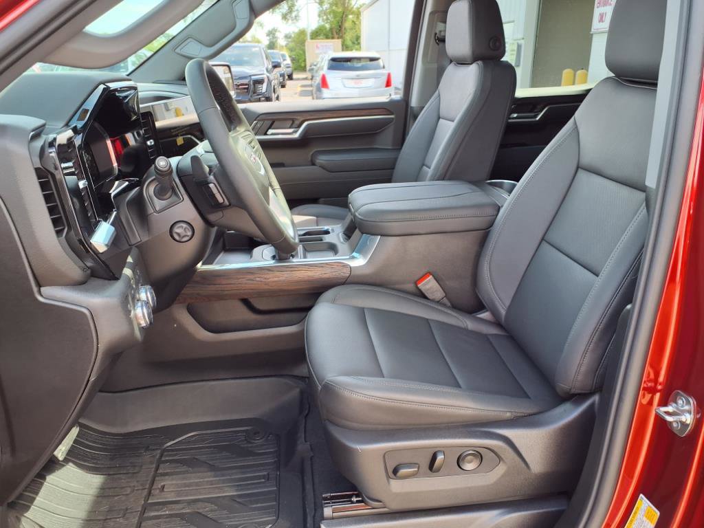 2026 Gmc Sierra 1500 SLT photo 2