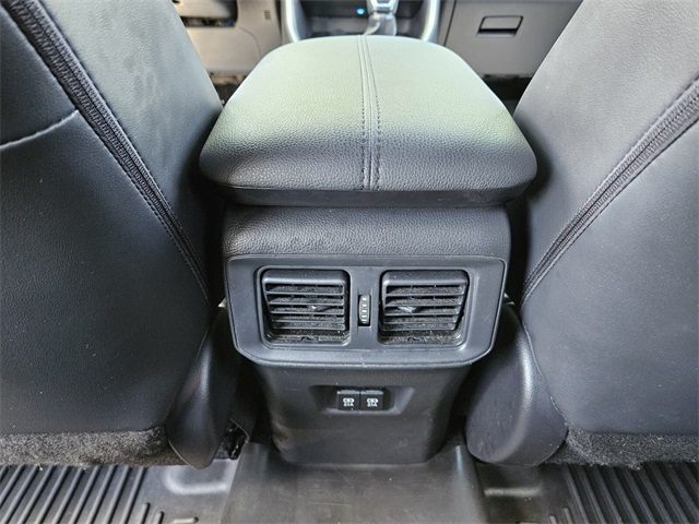 2020 Toyota RAV4 Hybrid XSE photo 10