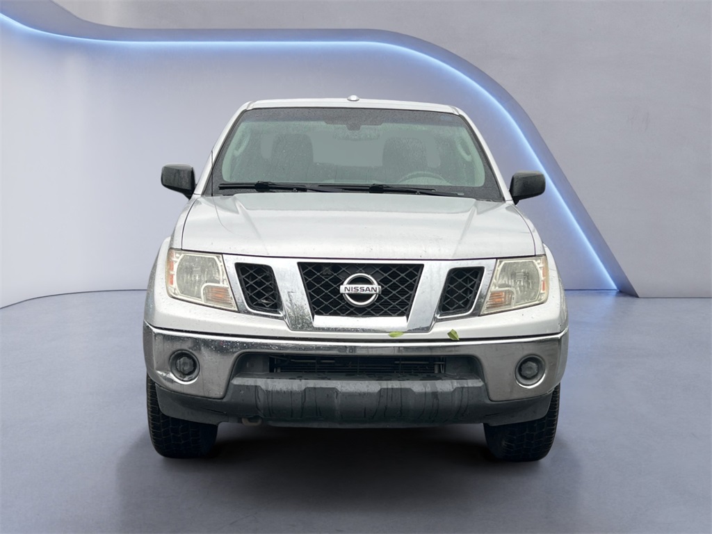 2011 Nissan Frontier SV photo 8